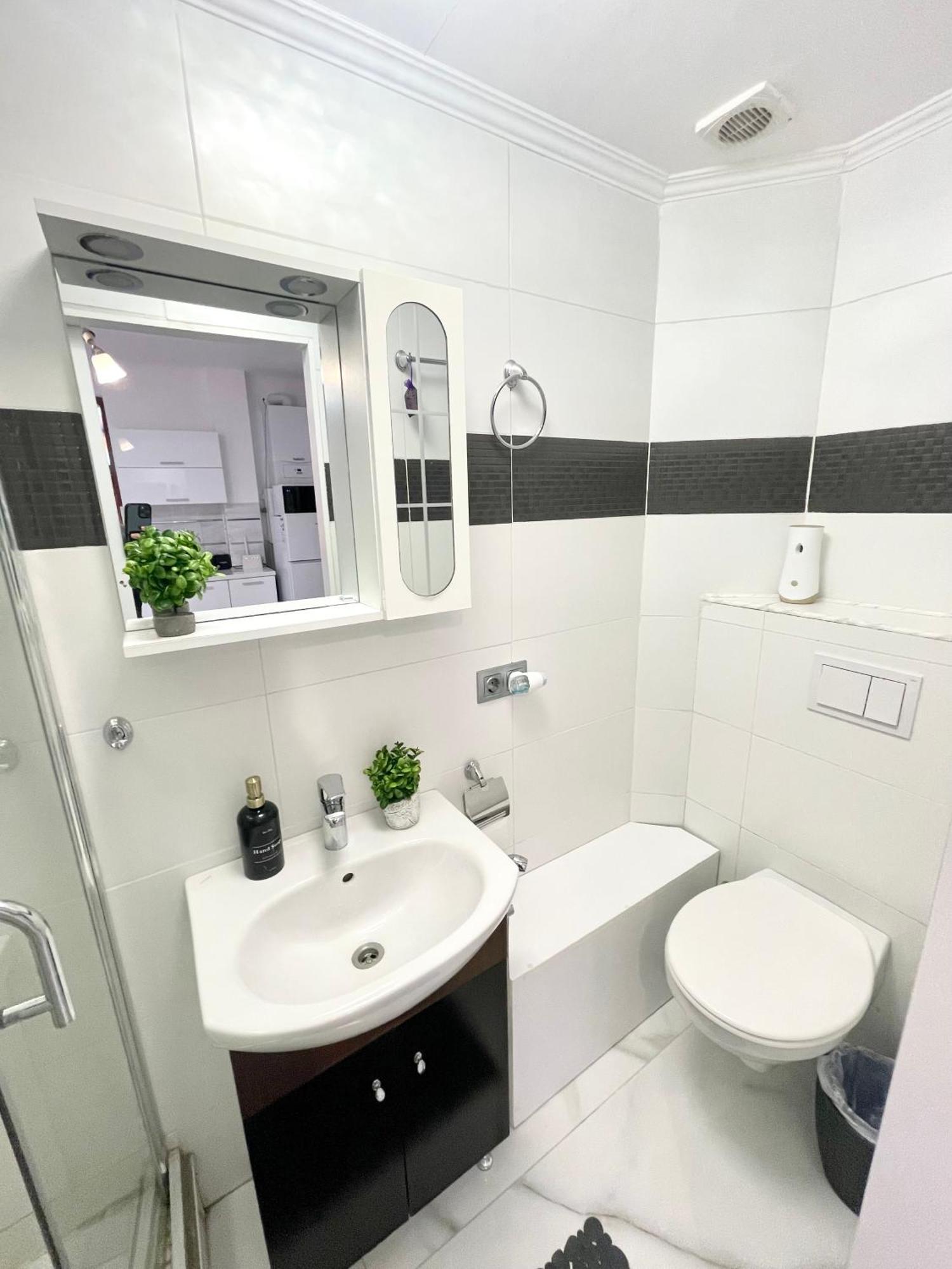 White Studio บูคาเรสต์ ภายนอก รูปภาพ